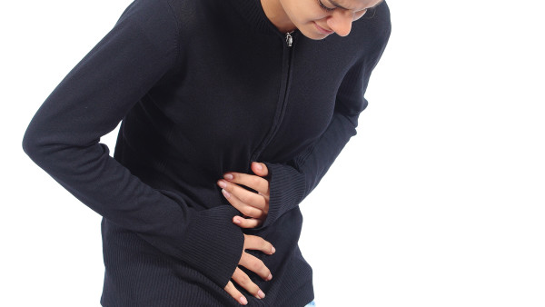 胃病会引起胸闷气短吗？胃病引起的症状有哪些？