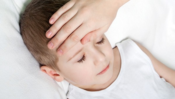儿童发烧吃什么退烧药效果好 儿童发烧该怎么办呢