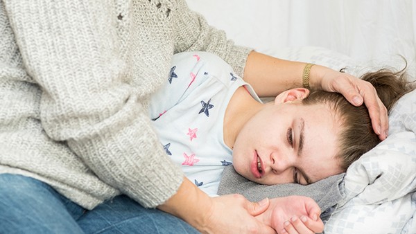 子宫肌瘤怀孕可以吃药流产吗？护理子宫肌瘤患者要注意些什么