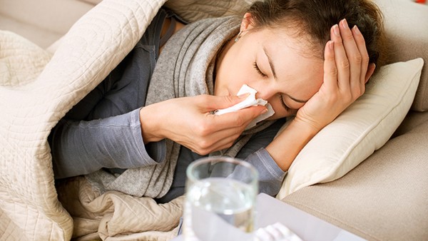 什么引起季节性过敏性鼻炎