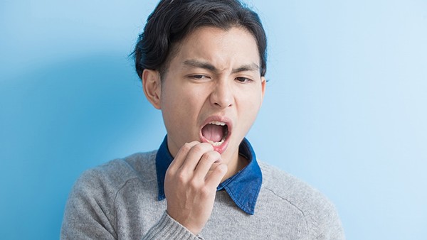 早上牙龈出血与乙肝有关系