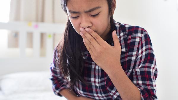 女孩子头晕恶心想吐肚子疼